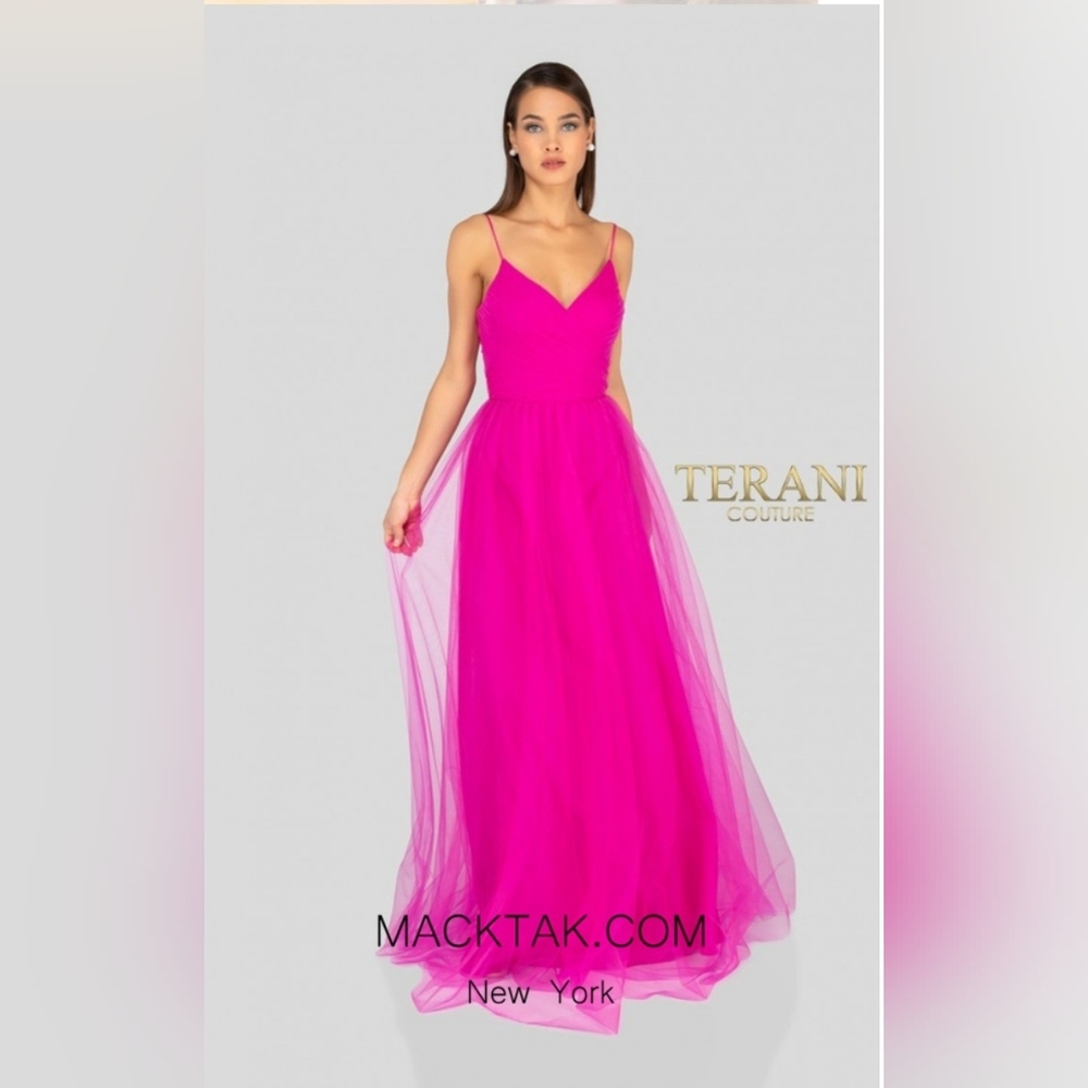 Terani Couture 1821E7170 Fuchsia Hydrangea Prom Dress Size 4
